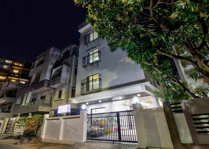 Itsy Hotels Shri Guru Service Apartment Nagpur
